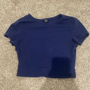 Navy cropped tee